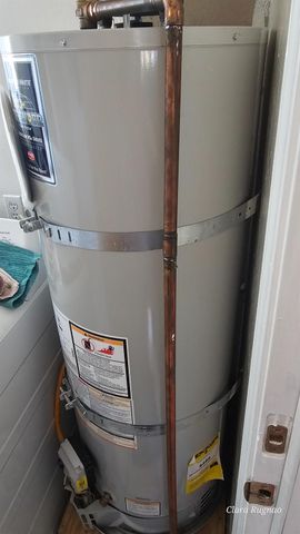 613 W KETTLEMAN Ln, Lodi, CA 95240