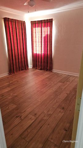 613 W KETTLEMAN Ln, Lodi, CA 95240