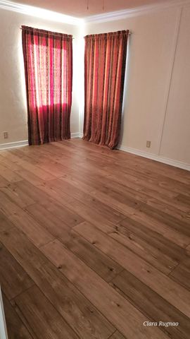 613 W KETTLEMAN Ln, Lodi, CA 95240