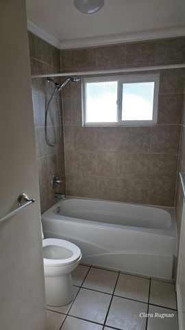 613 W KETTLEMAN Ln, Lodi, CA 95240