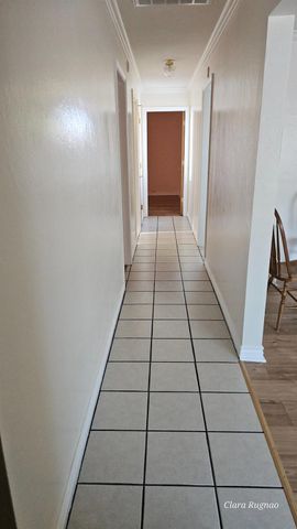 613 W KETTLEMAN Ln, Lodi, CA 95240