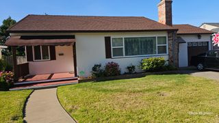 613 W KETTLEMAN Ln, Lodi, CA 95240