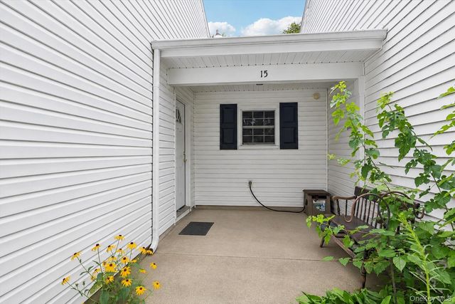 15 Forge Lane, Coram, NY 11727