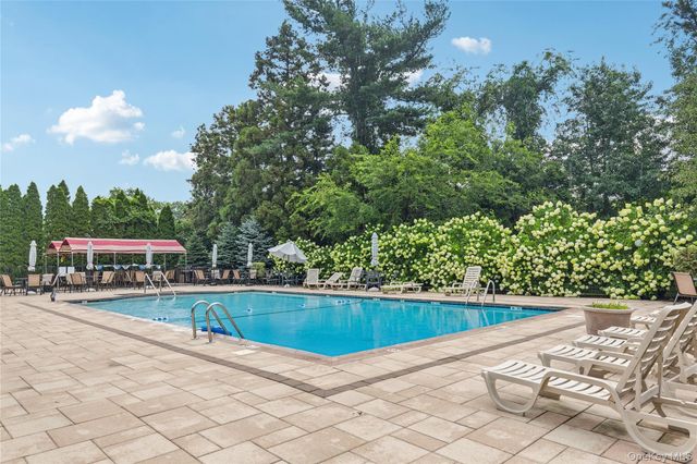 15 Forge Lane, Coram, NY 11727