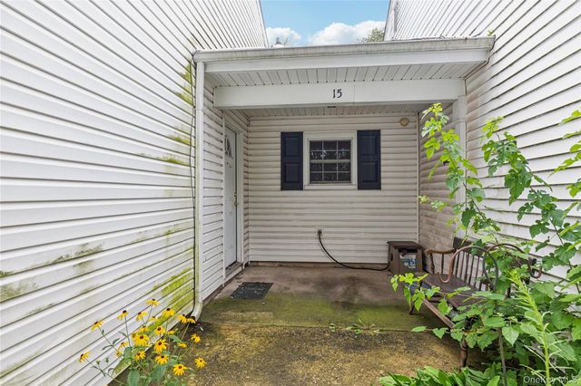 15 Forge Lane, Coram, NY 11727