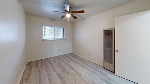 1005 Carlisle Boulevard SE, Albuquerque, NM 87106