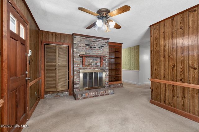 1911 Lenoir Drive E, Wilson, NC 27893