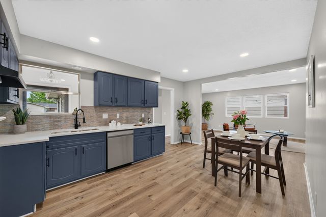 3321 S Kessler Ave, Wichita, KS 67217