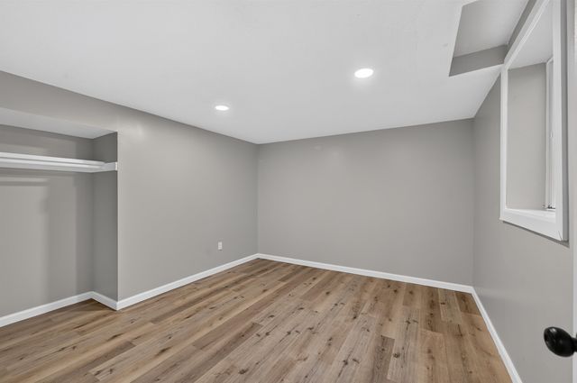 3321 S Kessler Ave, Wichita, KS 67217