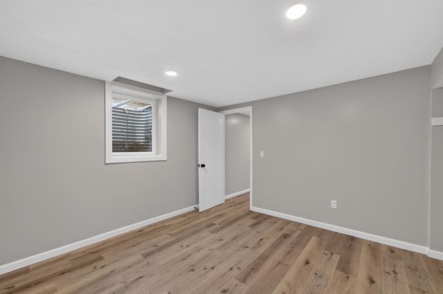 3321 S Kessler Ave, Wichita, KS 67217