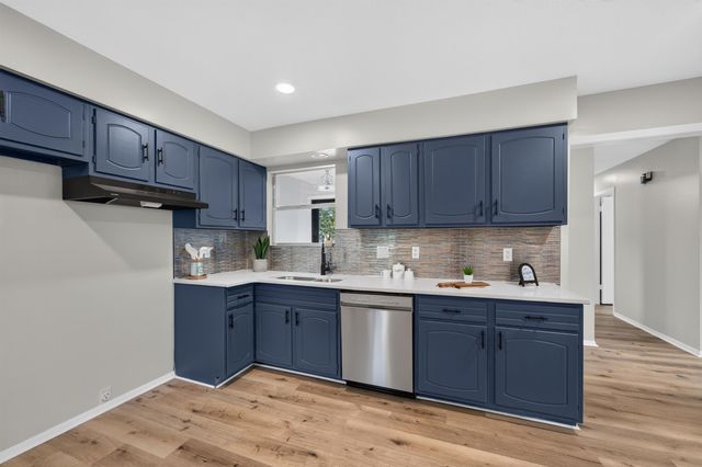 3321 S Kessler Ave, Wichita, KS 67217