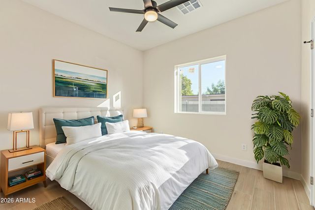 9425 N 9TH Avenue, Phoenix, AZ 85021