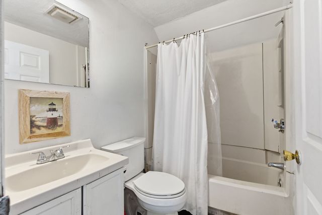 5 Floyd Ave, Lynn, MA 01904