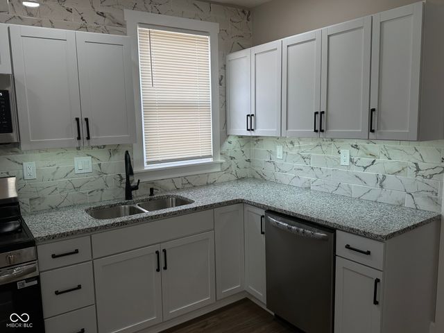 4715 E New York, Indianapolis, IN 46201