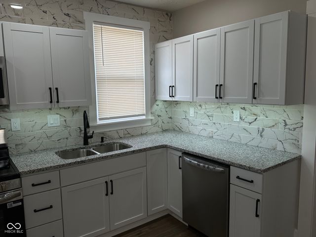 4715 E New York, Indianapolis, IN 46201