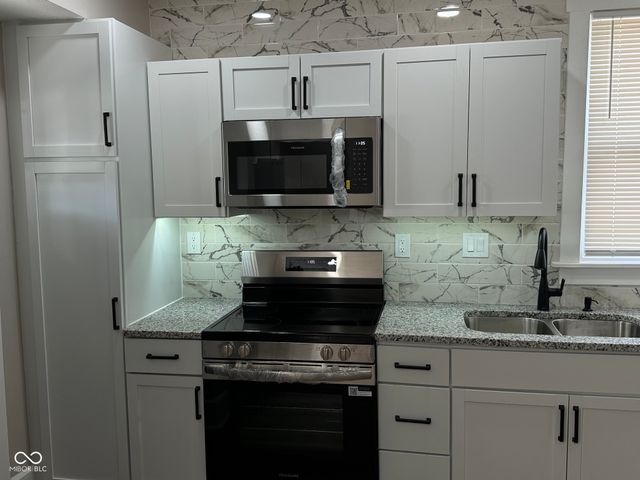 4715 E New York, Indianapolis, IN 46201