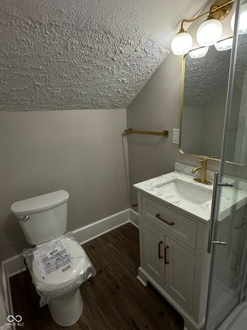 4715 E New York, Indianapolis, IN 46201