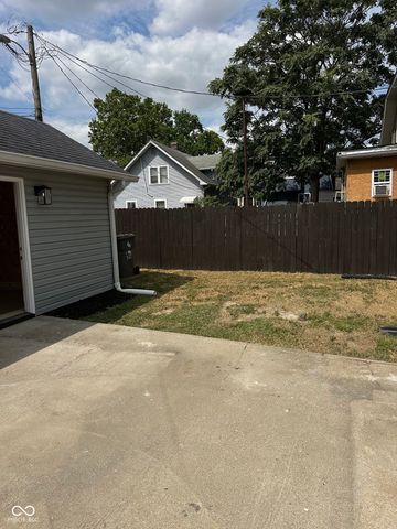 4715 E New York, Indianapolis, IN 46201