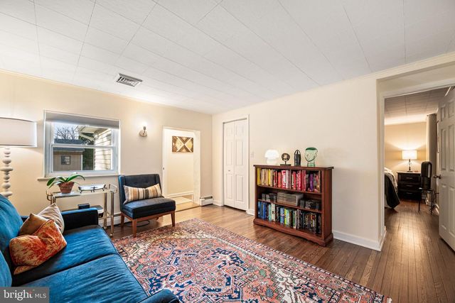 426 S WALNUT ST, Kennett Square, PA 19348