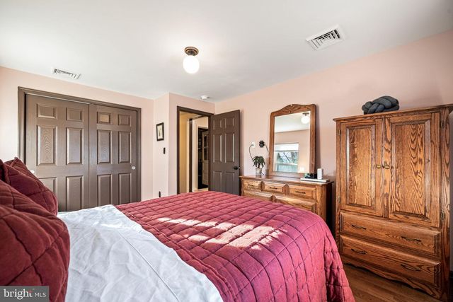 426 S WALNUT ST, Kennett Square, PA 19348