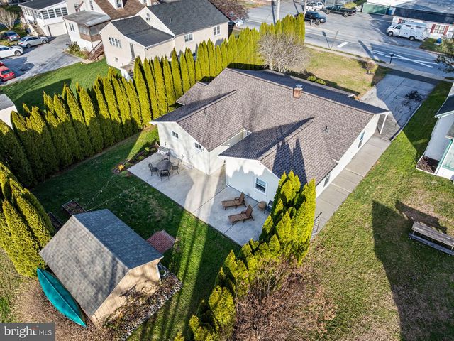 426 S WALNUT ST, Kennett Square, PA 19348