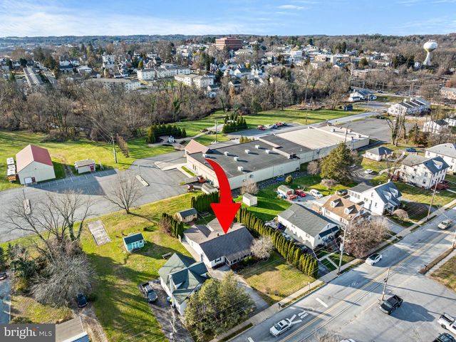 426 S WALNUT ST, Kennett Square, PA 19348