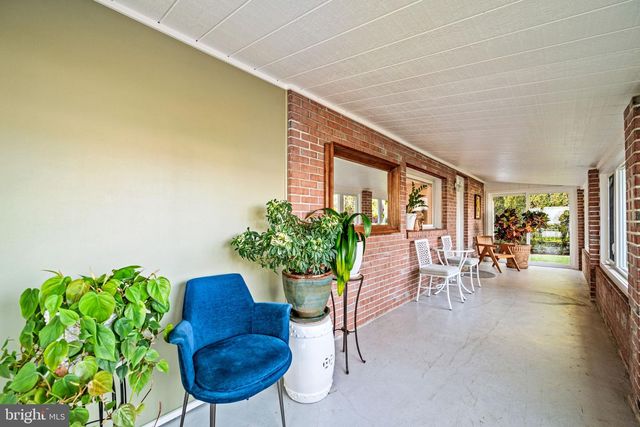 426 S WALNUT ST, Kennett Square, PA 19348