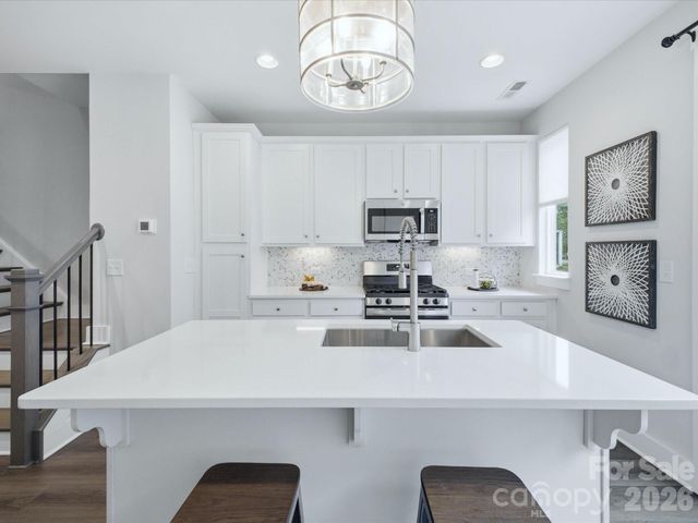 2140 Electric Lane, Charlotte, NC 28205