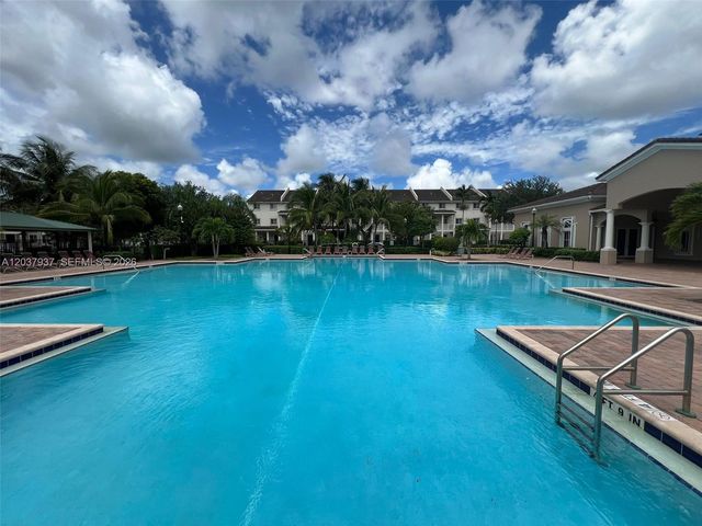 27568 SW 143rd Ave 27568, Homestead, FL 33032