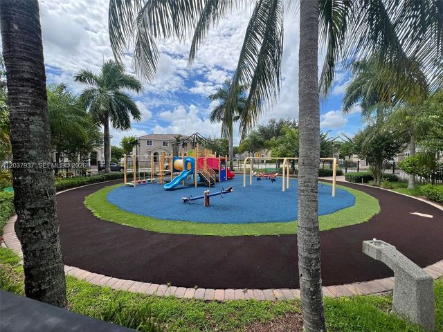 27568 SW 143rd Ave 27568, Homestead, FL 33032