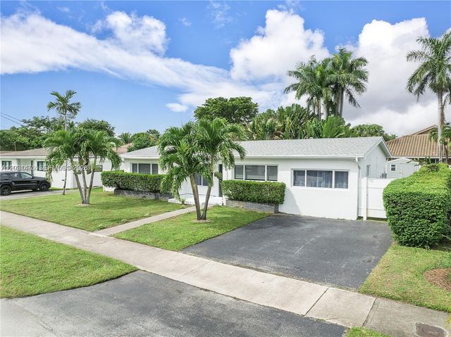 21230 NE 24th Ct 0, Miami, FL 33180