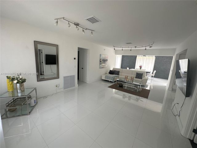 21230 NE 24th Ct 0, Miami, FL 33180