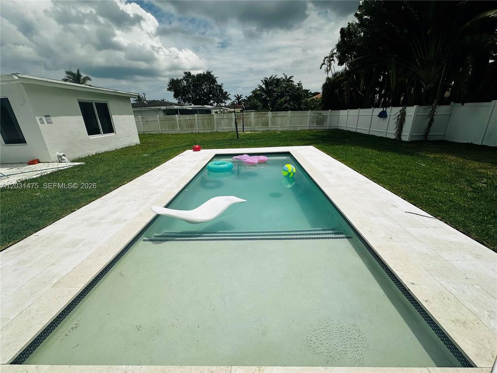 21230 NE 24th Ct 0, Miami, FL 33180