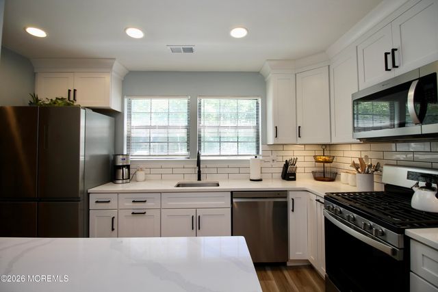 111 Azalea Circle, Jackson, NJ 08527