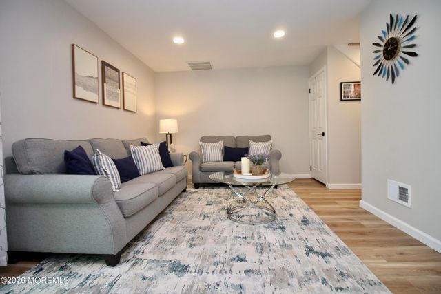 111 Azalea Circle, Jackson, NJ 08527