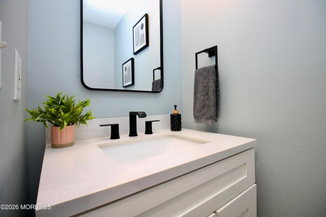 111 Azalea Circle, Jackson, NJ 08527