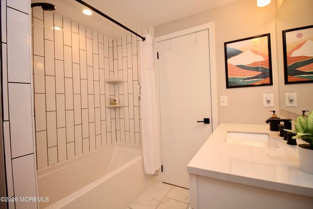 111 Azalea Circle, Jackson, NJ 08527