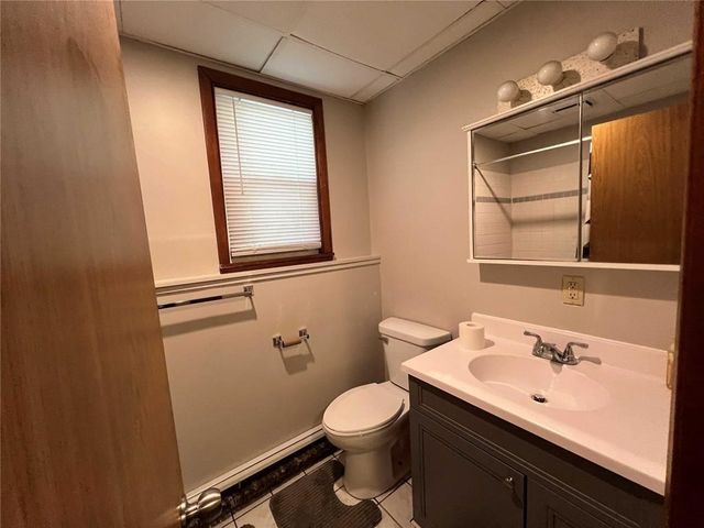 50 W Broadway, Central City, IA 52214