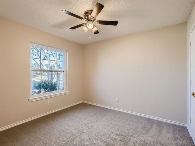 864 Fairview Drive, Krugerville, TX 76227
