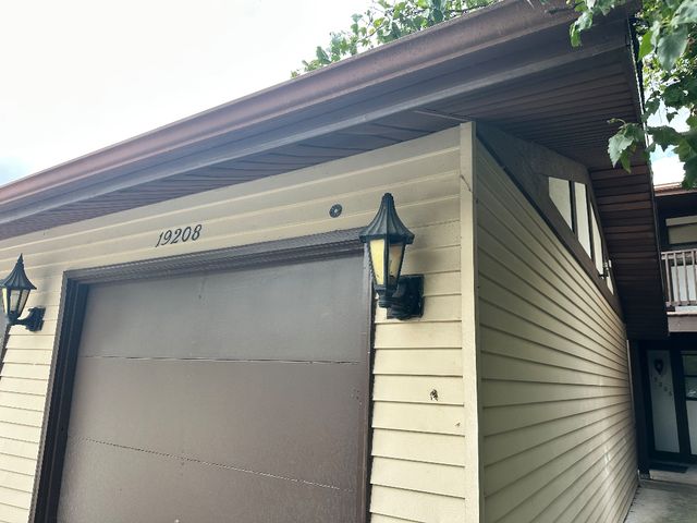 19208 Pine Drive 204, Country Club Hills, IL 60478