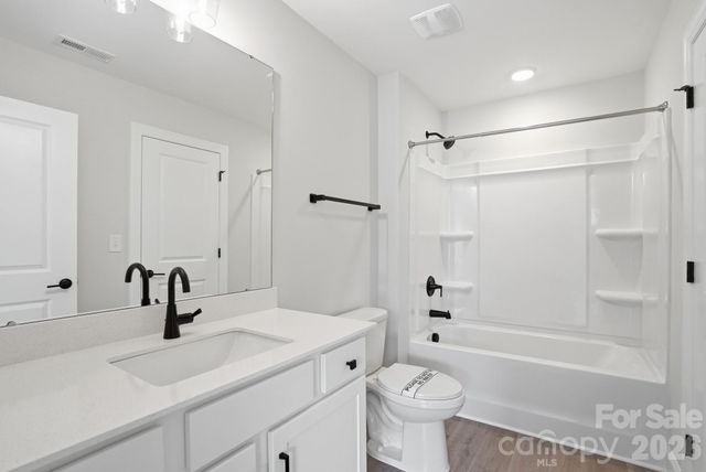 122 S Dunlavin Way, Mooresville, NC 28115