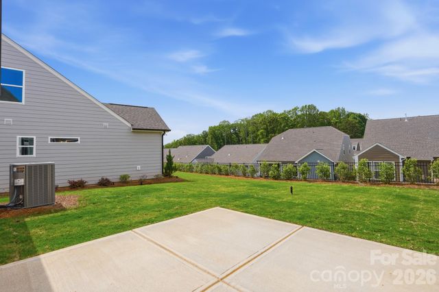 122 S Dunlavin Way, Mooresville, NC 28115