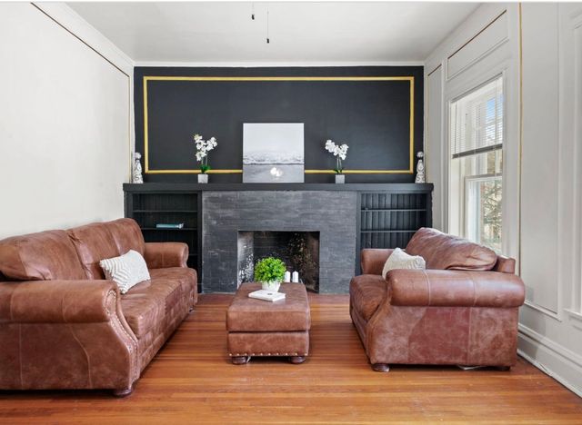 1067 W Balmoral Avenue 2, Chicago, IL 60640