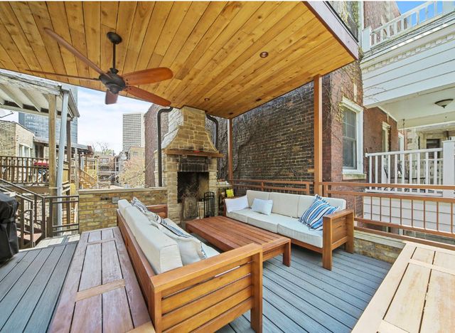 1067 W Balmoral Avenue 2, Chicago, IL 60640