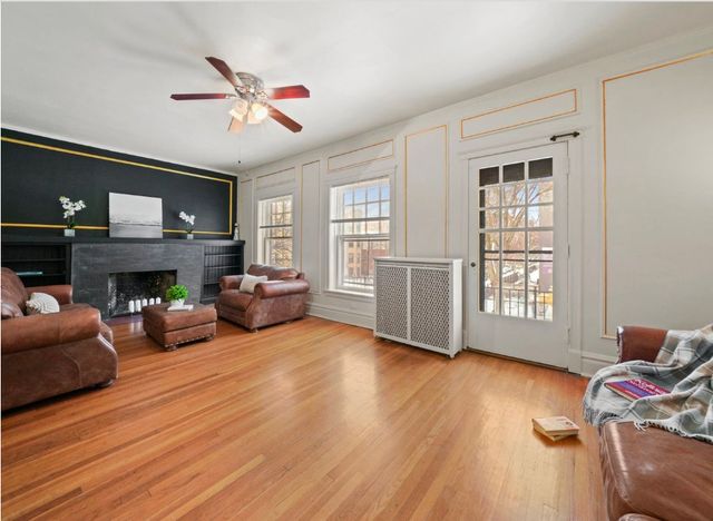 1067 W Balmoral Avenue 2, Chicago, IL 60640