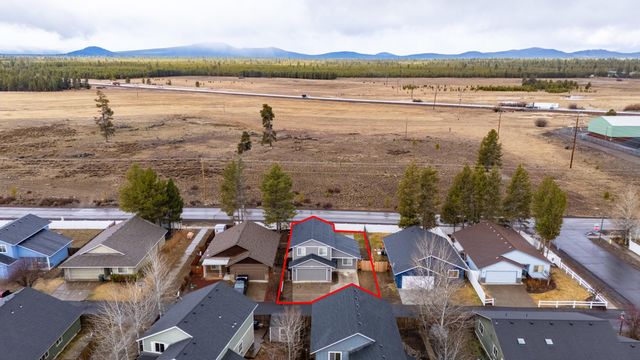 51281 Riley Lane, La Pine, OR 97739