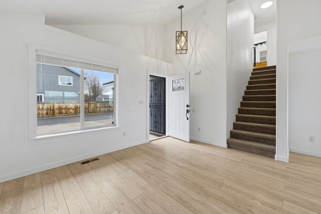 51281 Riley Lane, La Pine, OR 97739