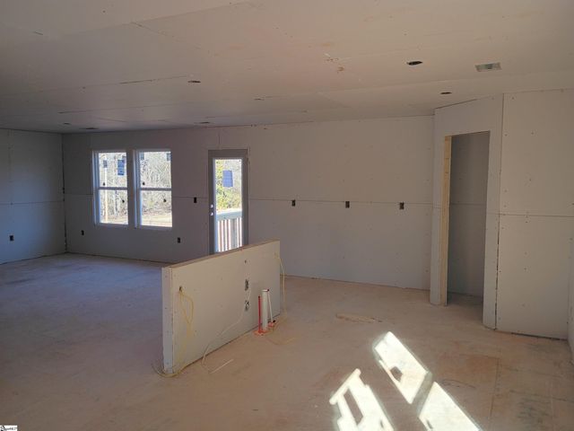 103 Spring Knoll Way, Fountain Inn, SC 29644