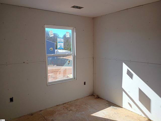 103 Spring Knoll Way, Fountain Inn, SC 29644