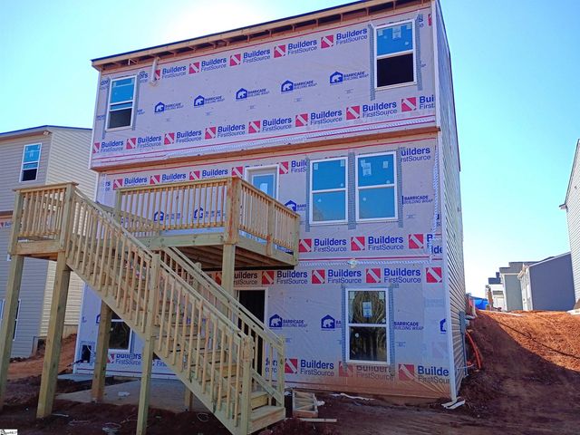 103 Spring Knoll Way, Fountain Inn, SC 29644